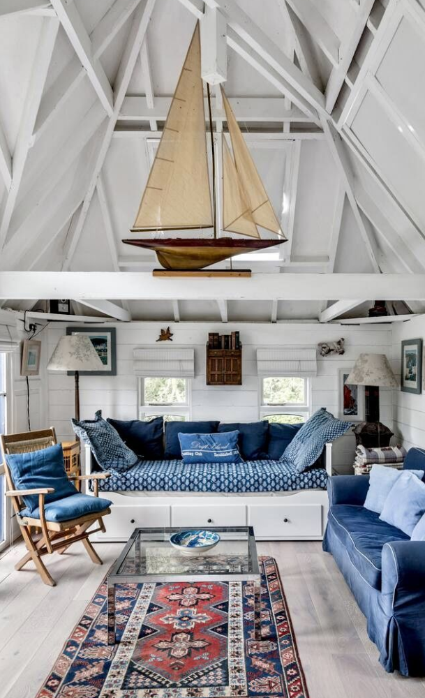 coastal cottage lake